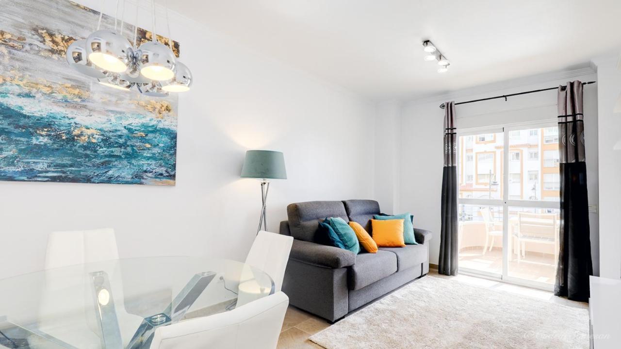 Cozy Apartment Overlooking Estepona'S Marina! Luaran gambar