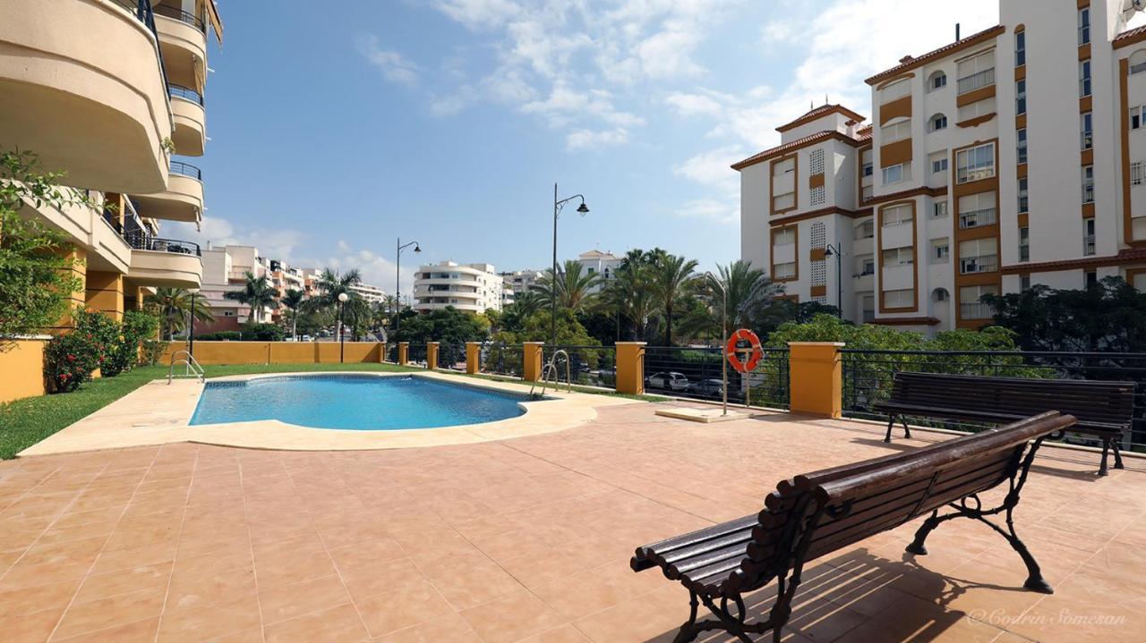Cozy Apartment Overlooking Estepona'S Marina! Luaran gambar