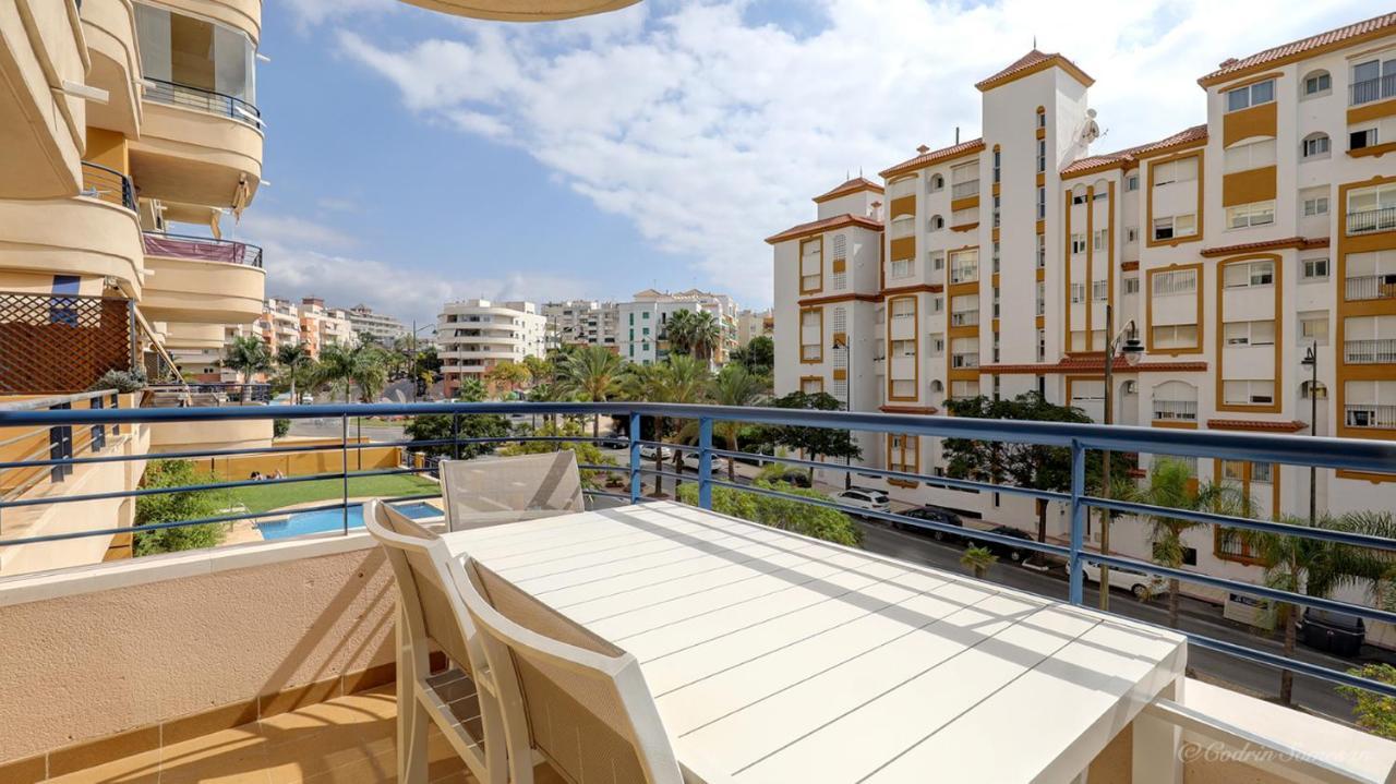 Cozy Apartment Overlooking Estepona'S Marina! Luaran gambar