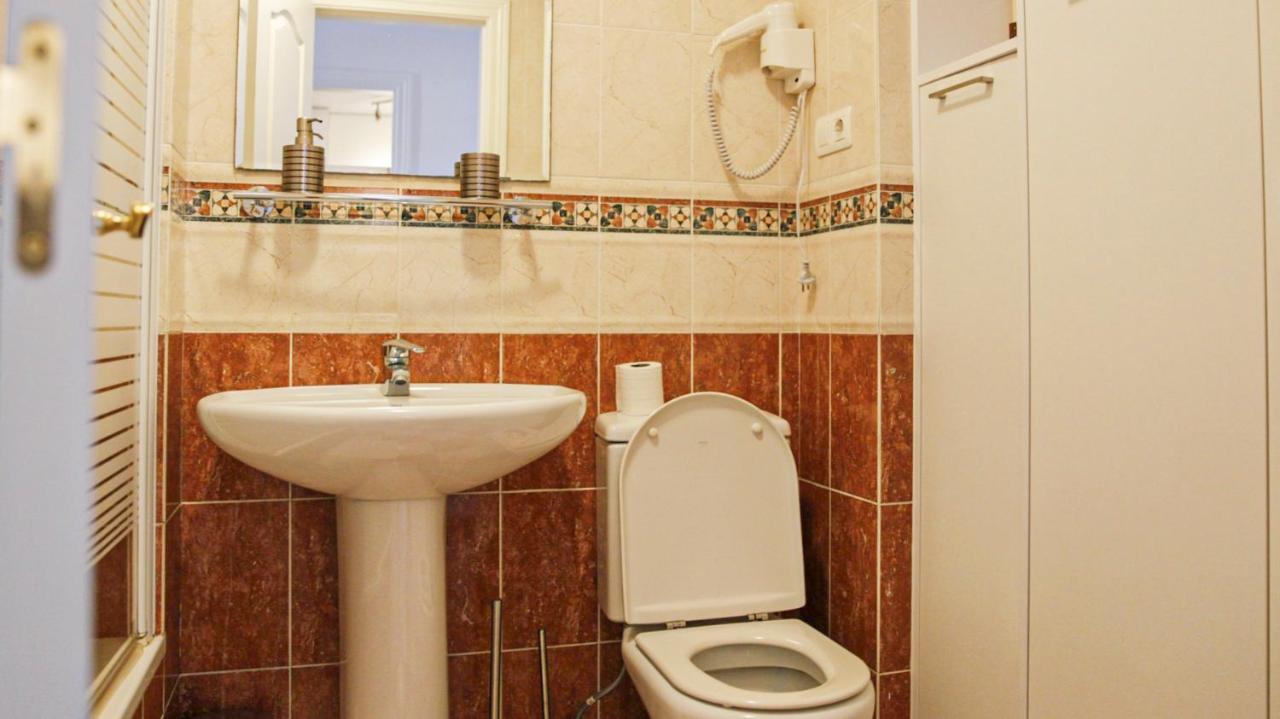 Cozy Apartment Overlooking Estepona'S Marina! Luaran gambar