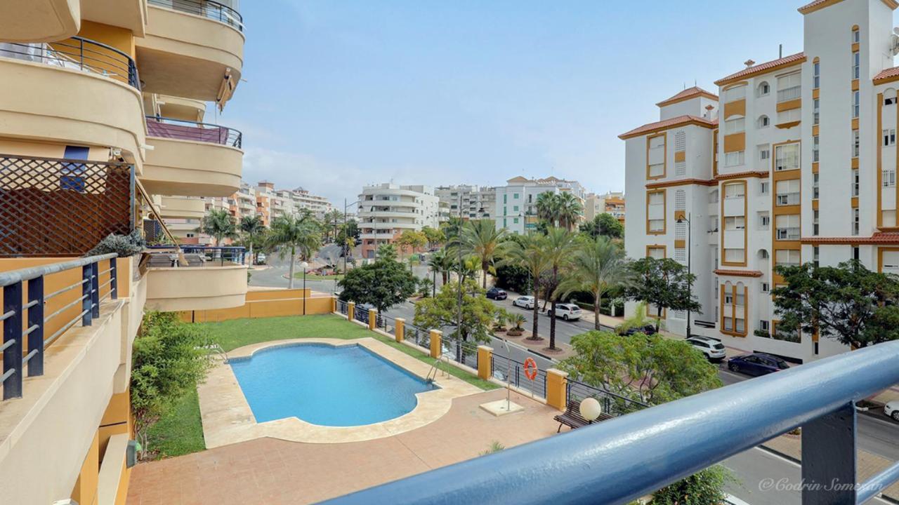 Cozy Apartment Overlooking Estepona'S Marina! Luaran gambar