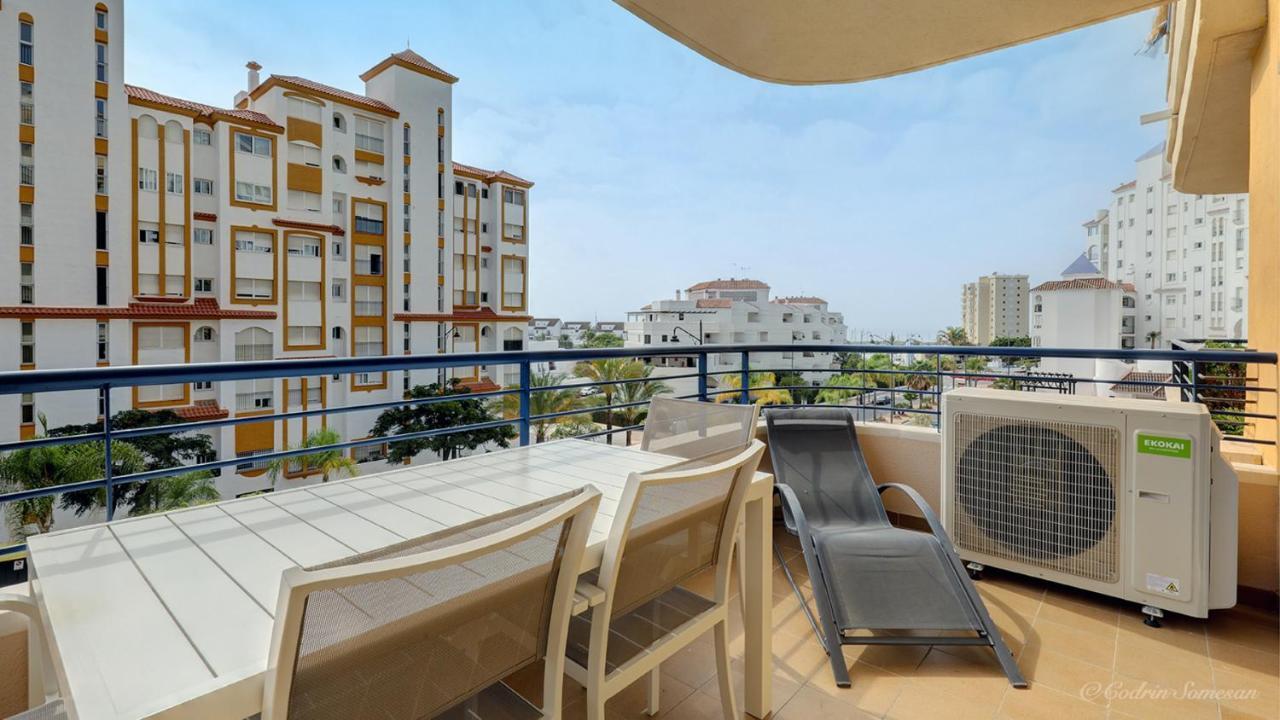 Cozy Apartment Overlooking Estepona'S Marina! Luaran gambar