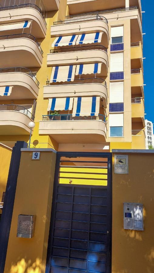 Cozy Apartment Overlooking Estepona'S Marina! Luaran gambar
